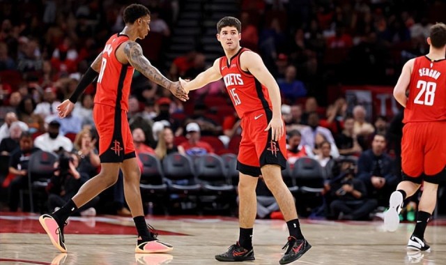 开云app-状态也太不稳定了！火箭后场新星最近几场比赛真是起伏太明显了？