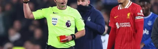 裁判抢戏利物浦吃亏 英超争冠悬念有变化吗？