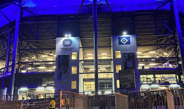 官方入口-官方：汉堡对勒沃库森的比赛因天气原因取消，补赛日期待定